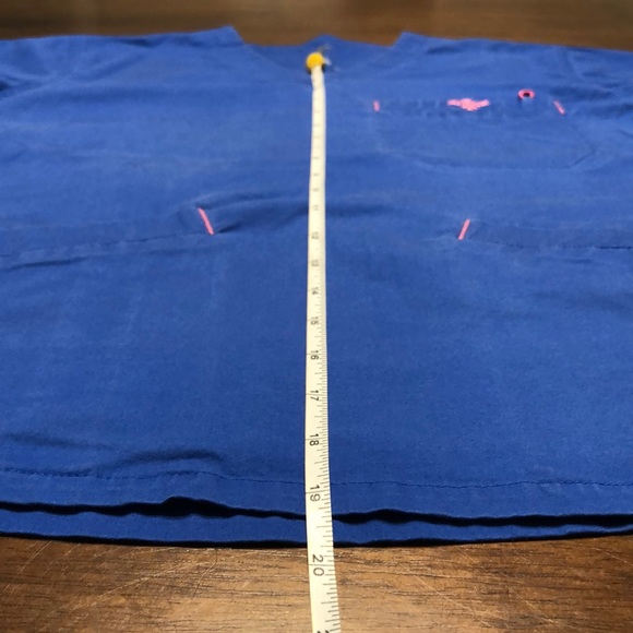 Med Couture Scrub Top Extra Small - Picture 4 of 13